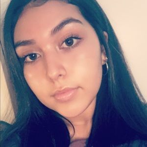 Meet your Posher, Giselle